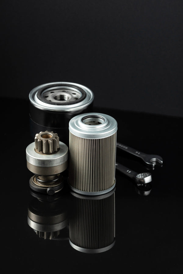 Fleetguard FF42128NN NanoNet® Fuel Filter for Mack MP7, MP8, Volvo D11 & D13  Engines